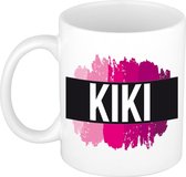 Kiki naam cadeau mok / beker met roze verfstrepen - Cadeau collega/ moederdag/ verjaardag of als persoonlijke mok werknemers