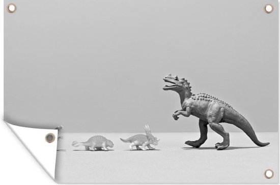 Tuindecoratie Kleine speelgoed dinosaurussen lopen tegen een grote dino aan - zwart wit - 60x40 cm - Tuinposter - Tuindoek - Buitenposter