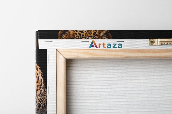 Détail de l'arrière d'une peinture sur toile, avec le logo Artaza et le système de suspension.