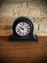 Clock Table Vintage Clock EST 1869 - 21 cm hoog - tafelklok - uurwerk - horloge - industriestijl - vintage - industrieel - klok - tafel - metaal - cadeau - geschenk - relatiegeschenk - kerst 