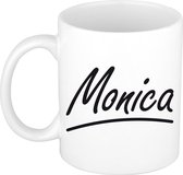 Monica naam cadeau mok / beker sierlijke letters - Cadeau collega/ moederdag/ verjaardag of persoonlijke voornaam mok werknemers