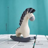 BaykaDecor - Uniek Zebra Hobbelpaard - Houten Kinder Speelgoed - Kinderkamer Babykamer Decoratie - Cadeau - Wit / Grijs - 17 cm