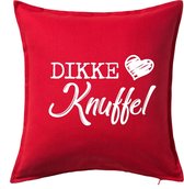 Rood sierkussen met "Dikke knuffel" - 50 x 50 cm - lief, liefde, sterkte, opkikkertje, verjaardag, moederdag, vaderdag, valentijnsdag