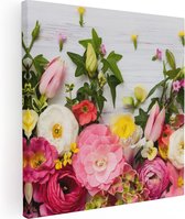 Artaza Canvas Schilderij Bloemen Op Een Witte Houten Achtergrond - 80x80 - Groot - Foto Op Canvas - Canvas Print