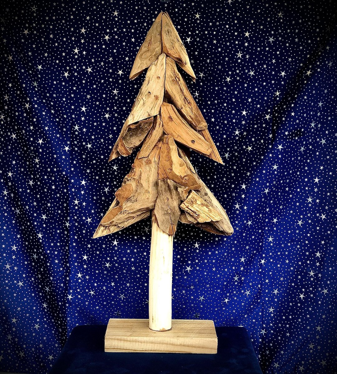Christmas tree mini jono L - 60 cm hoog - kerstboom - tropische houtsoort gedroogd - hout - decoratiefiguur - kerstdecoratie - kerst - handgemaakt - interieur - accessoire - voor binnen - voor buiten - cadeau - geschenk - tuinfiguur - tuinbeeld