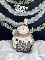 Sneeuwpop small sterren 36 cm hoog - keramiek - decoratiefiguur - interieur en tuin - geschikt voor binnen en buiten - cadeau - geschenk - kerstcollectie - kerstman - kerstdecorati