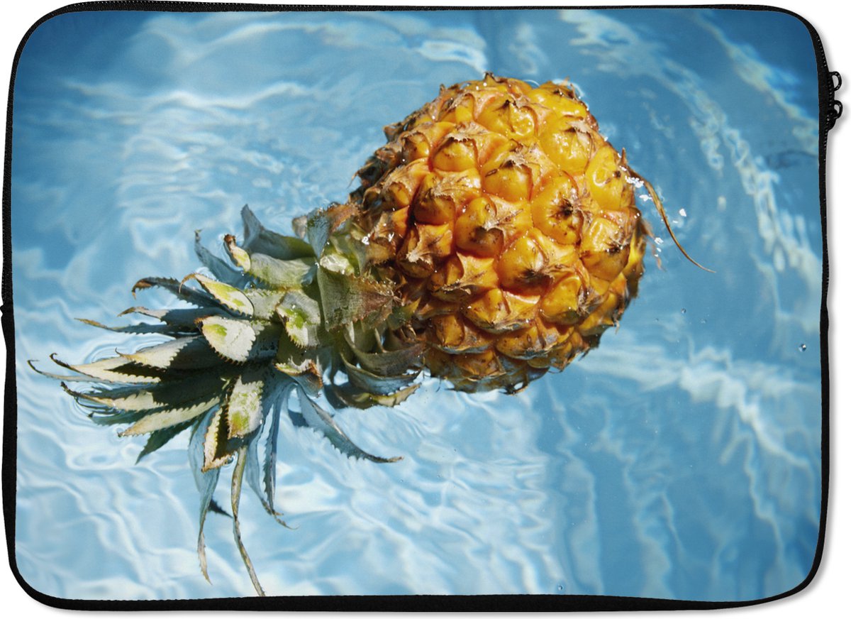 Laptophoes 14 inch - Ananas - Water - Zomer - Laptop sleeve - Binnenmaat 33x23 cm - Zwarte achterkant