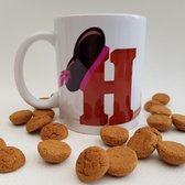 Mok of beker met de letter H - koffiemok, theebeker, persoonlijk cadeautje, sinterklaas, sint, piet, pietenmuts, sinterklaasfeest, pepernotenzakje