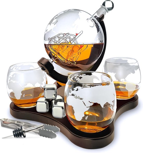 Whisiskey® Whiskey Karaf - Wereldbol - Luxe Whisky Karaf Set - Whiskey Set - 0,9 L - Decanteer Karaf - Incl. 4 RVS Whiskey Stones, Schenktuit en 4 Whiskey Glazen - Cadeau voor Man & Vrouw Whisiskey® Whiskey Karaf - Wereldbol - Luxe Whisky Karaf Set - Whiskey Set - 0,9 L - Decanteer Karaf - Incl. 4 RVS Whiskey Stones, Schenktuit en 4 Whiskey Glazen - Cadeau voor Man & Vrouw