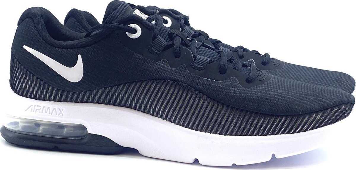 nike women's air max advantage 2