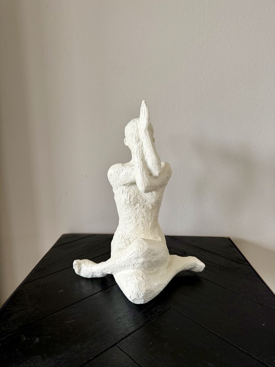 Ornament Woman Yoga Ivory 24x15x18cm