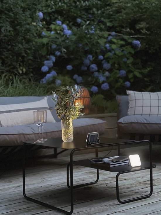 OSRAM Nightlux Solar Light Gray, op zonne-energie werkende LED-buitenlamp, 2,00 W, 100 lm, koel wit, powerbankfunctie, USB-C-oplaadpoort, voor buiten, IP54 van Osram — afbeelding 4