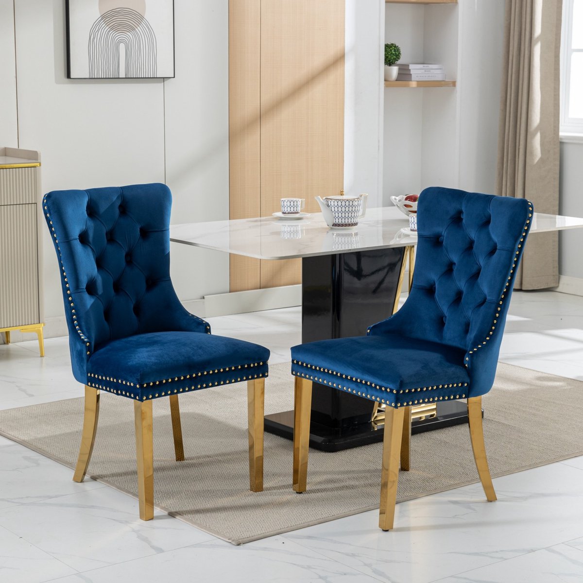 Clruro Eetkamerstoelen - Set van 2 - Gecapitonneerd & Gouden Poten - Nagelkop Detail - Fluweel - Blauw
