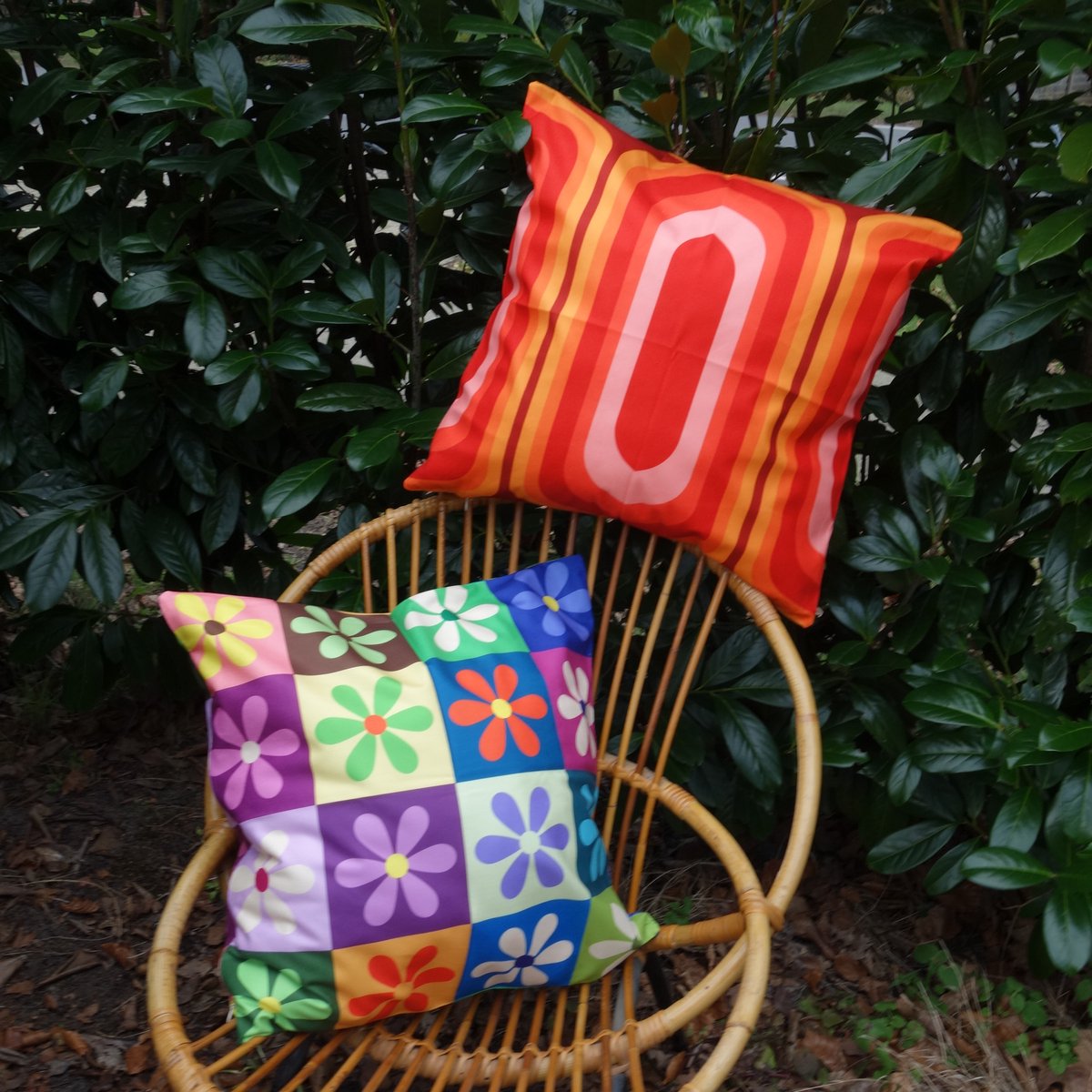 Kussenhoezen - Retro Hippie Vintage stijl kussenhoes - set van 2 - Formaat 45 x 45 cm - Exclusief binnenkussen