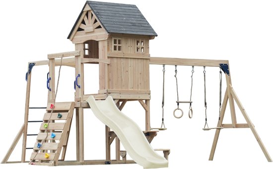 Aire de jeu en bois avec maisonnette, balançoires, mur d'escalade, barres de singe et toboggan crème sur fond blanc.