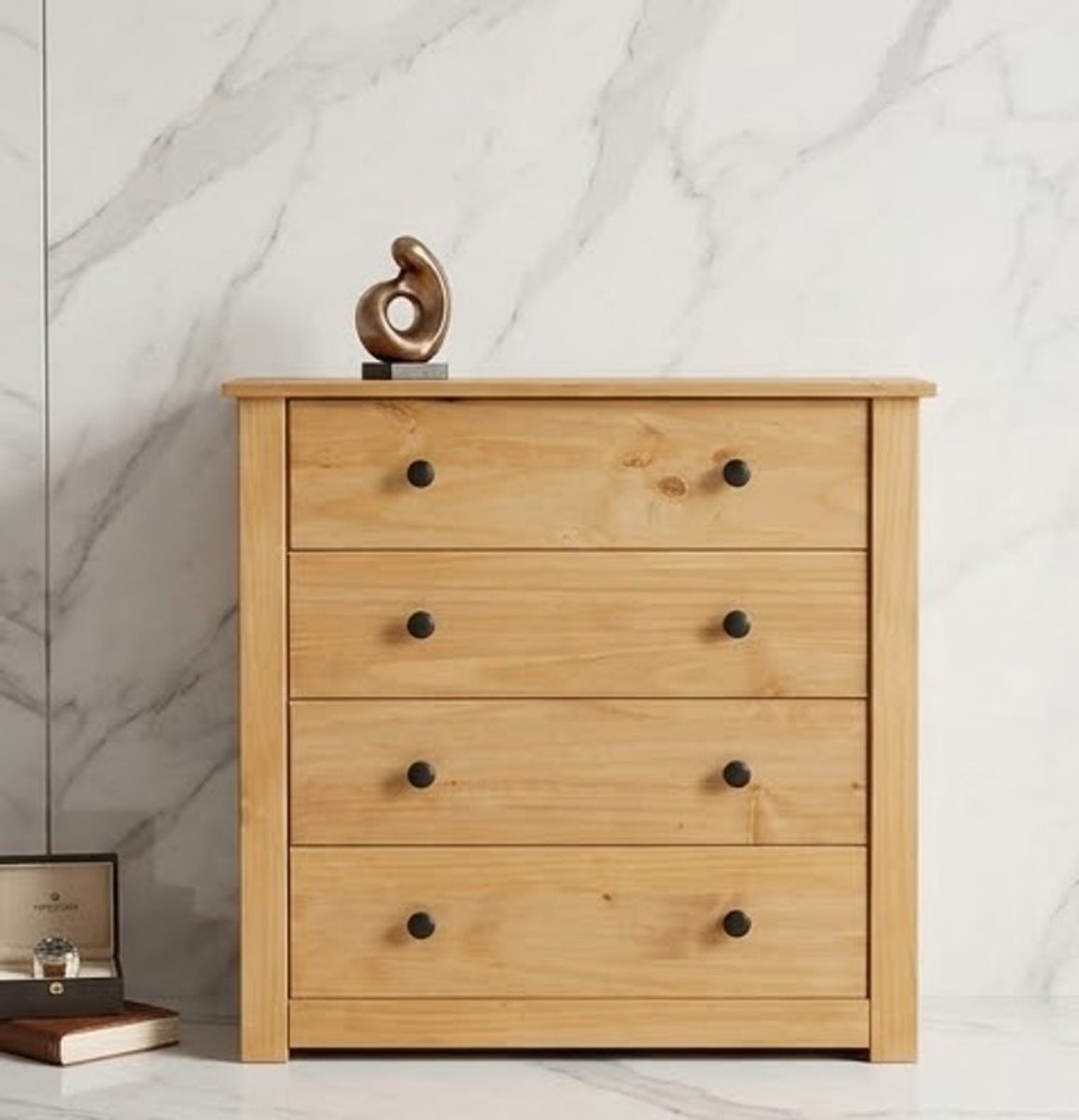 Cancún Rustieke ladekast 4 lades 80x40x74 cm van Massief Grenenhout - Landelijke Dressoir Kast met Zwarte Metalen Handgrepen - Gebeitst & Gewaxt - Opbergkast Slaapkamer/Woonkamer - Casa Serena – Ca...