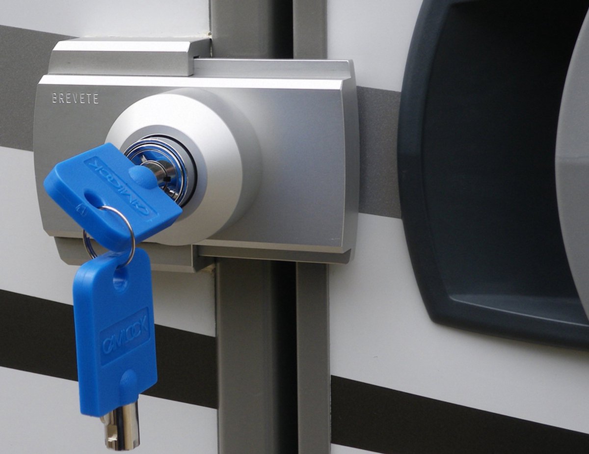 LMC Camperdeur slot met binnenbediening 3 delig