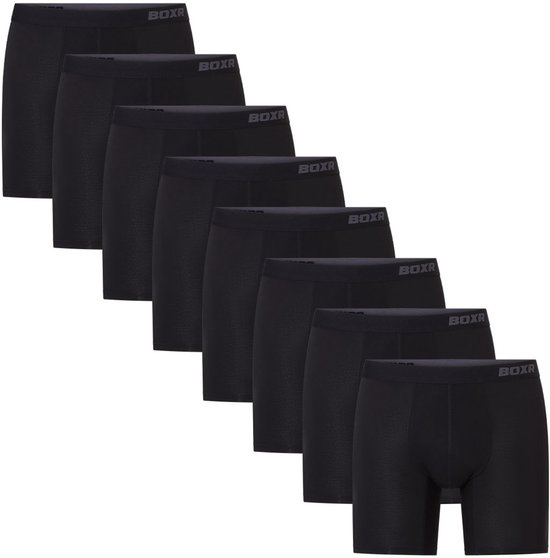 Zes zwarte BOXR boxershorts gestapeld.