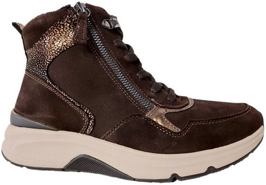 Bruine suède veterboot met gouden accenten en rits, beige zool.