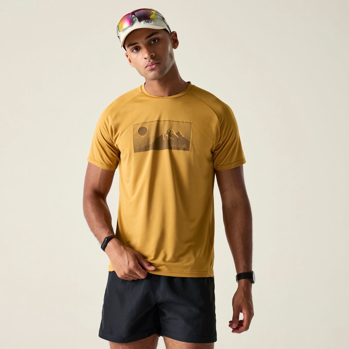 Dare2B Heren Tech II T-shirt met korte mouwen en grafische print Bruin