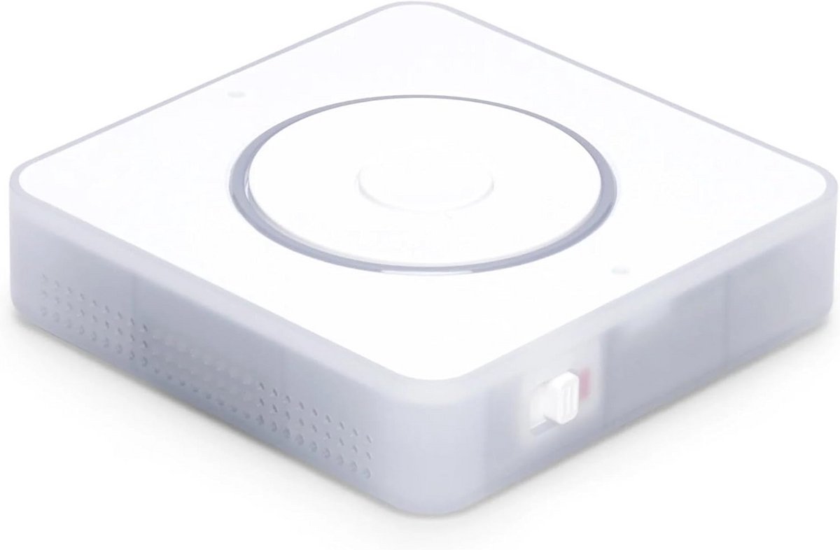 Slimme Speaker voor Lokale Spraakbesturing in Smart Home, Privacygericht