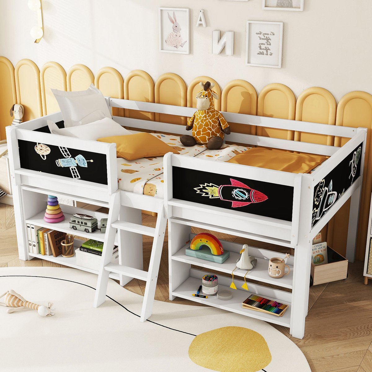 HAUSS SPOLE Halfhoog Bed 90x200cm - Met Opbergvakken, Veiligheidshek En Trapladder - Met Tekenbord - Kinderbed Voor Slaapkamer - Grenenhout En MDF - Zonder Matras - Wit