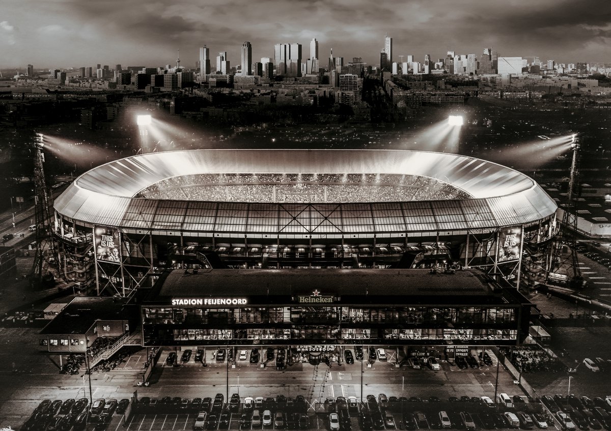 PosterGuru - Fotobehang - Stadion Feyenoord De Kuip Rotterdam - 350 x 265 cm