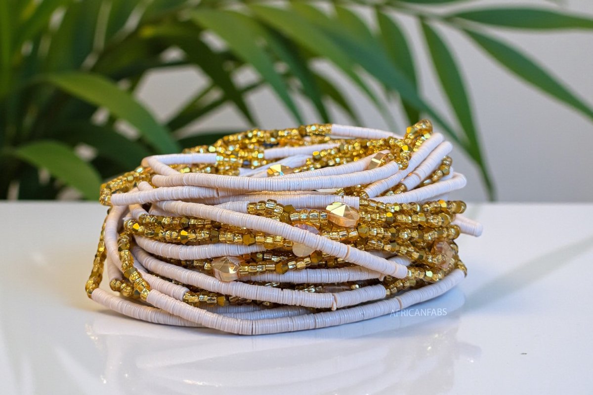 AfricanFabs® Waist Beads / Afrikaanse Heupketting - Osato - Beige / Goud (Traditioneel niet-elastisch koord) - Buikketting - Taille ketting