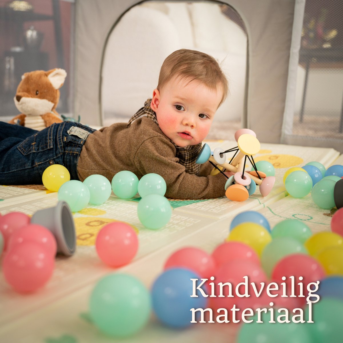Grondbox – Top kwaliteit - Stevig - Eenvoudig - Twee formaten - 127x127cm - Inclusief Dubbelzijdige Speelmat – Baby Speelbox met 50x Speelballen - Kinderbox - Babybox - Box voor baby's - Kruipbox - Baby box - Playpen - Grijs – foto 6