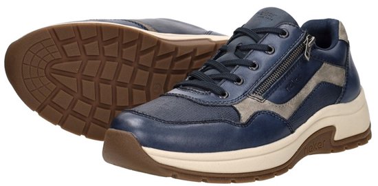 Paar blauwe leren sneakers met ritssluiting, grijze accenten en de onderkant van de zool.