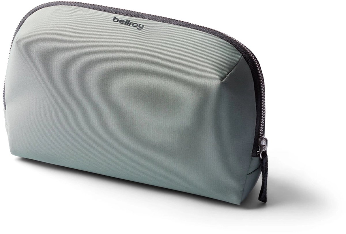 Bellroy Desk Caddy Tech Organiser – Gemaakt van Gerecyclede Materialen – Beschikbaar in Verschillende Kleuren – Afmetingen 150 x 240 x 80 mm - Groen