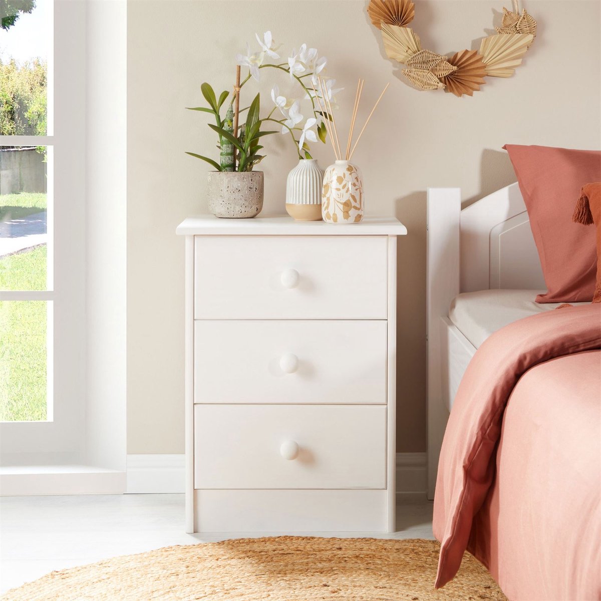 Commode RONDO massief grenen met 3 laden in wit