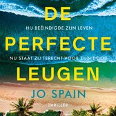 Boekcover met de titel 'De perfecte leugen' in gele letters op een achtergrond van een tropisch strand en oceaan. Tekst: 'HIJ BEËINDIGDE ZIJN LEVEN', 'NU STAAT ZIJ TERECHT VOOR ZIJN DOOD'.