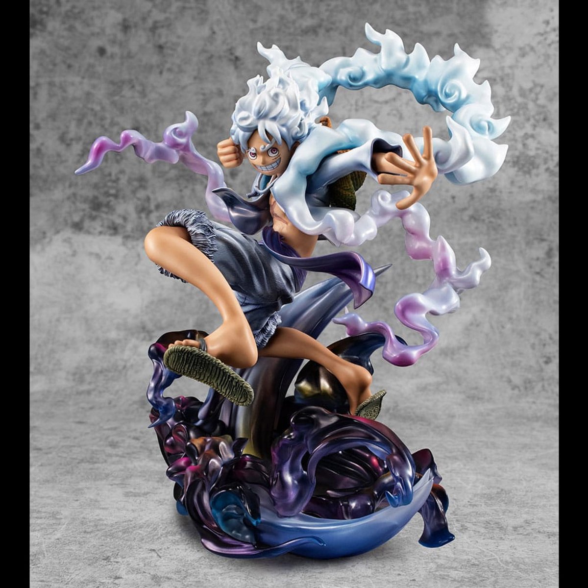 Megahouse One Piece P.O.P PVC Statue Monkey D. Luffy Gear Fifth 23 cm Beeld