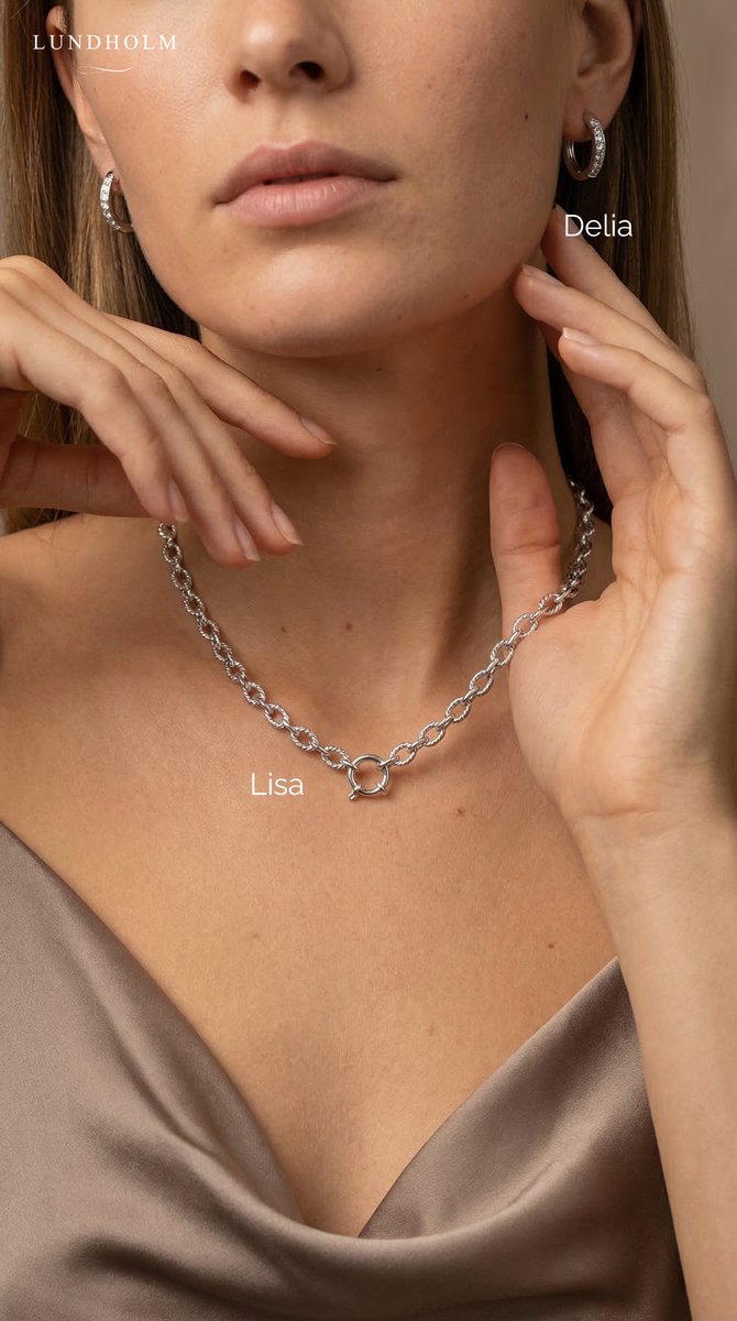 Lundholm Luxe Ketting Zilver Dames – Premium Stainless Steel – Zilver kleurige Schakel ketting (40 + 5 cm) Bedel ketting – Lisa Serie – Bedel zilveren ketting dames - Waterproof & Hypoallergeen – Inclusief Luxe Geschenkverpakking
