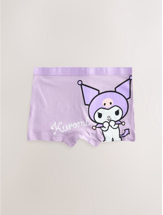 Lila onderbroek met een grote afbeelding van Kuromi en de tekst 'Kuromi'.