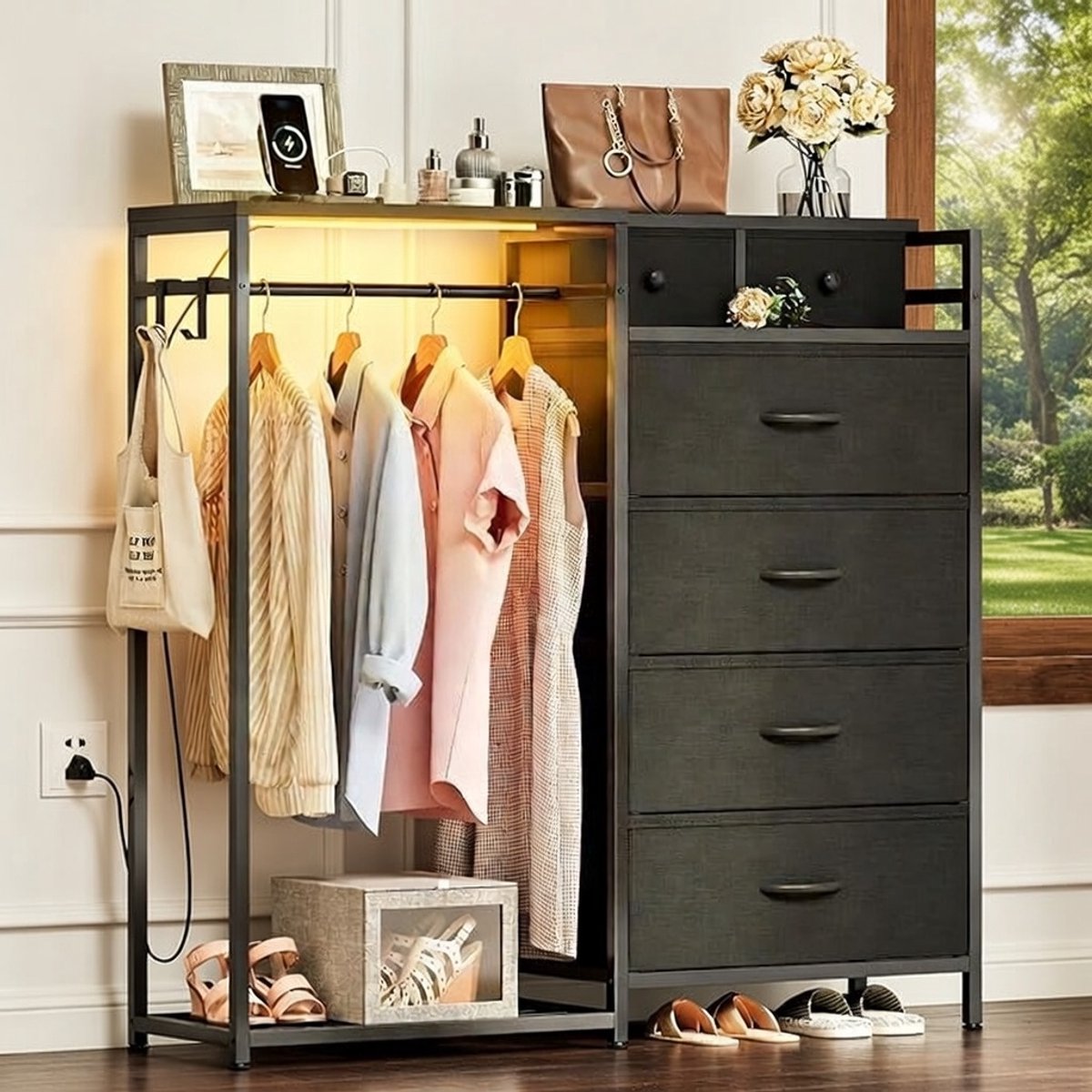 Luxe Multifunctionele Commode met Laden en Kledingstang – Stoffen Kaptafel met LED-verlichting, Stopcontacten & USB-poorten – 6 Laden – Omkeerbaar Design – Zwart – Ruimtebesparend Meubel voor Slaapkamer & Woonkamer Novihome
