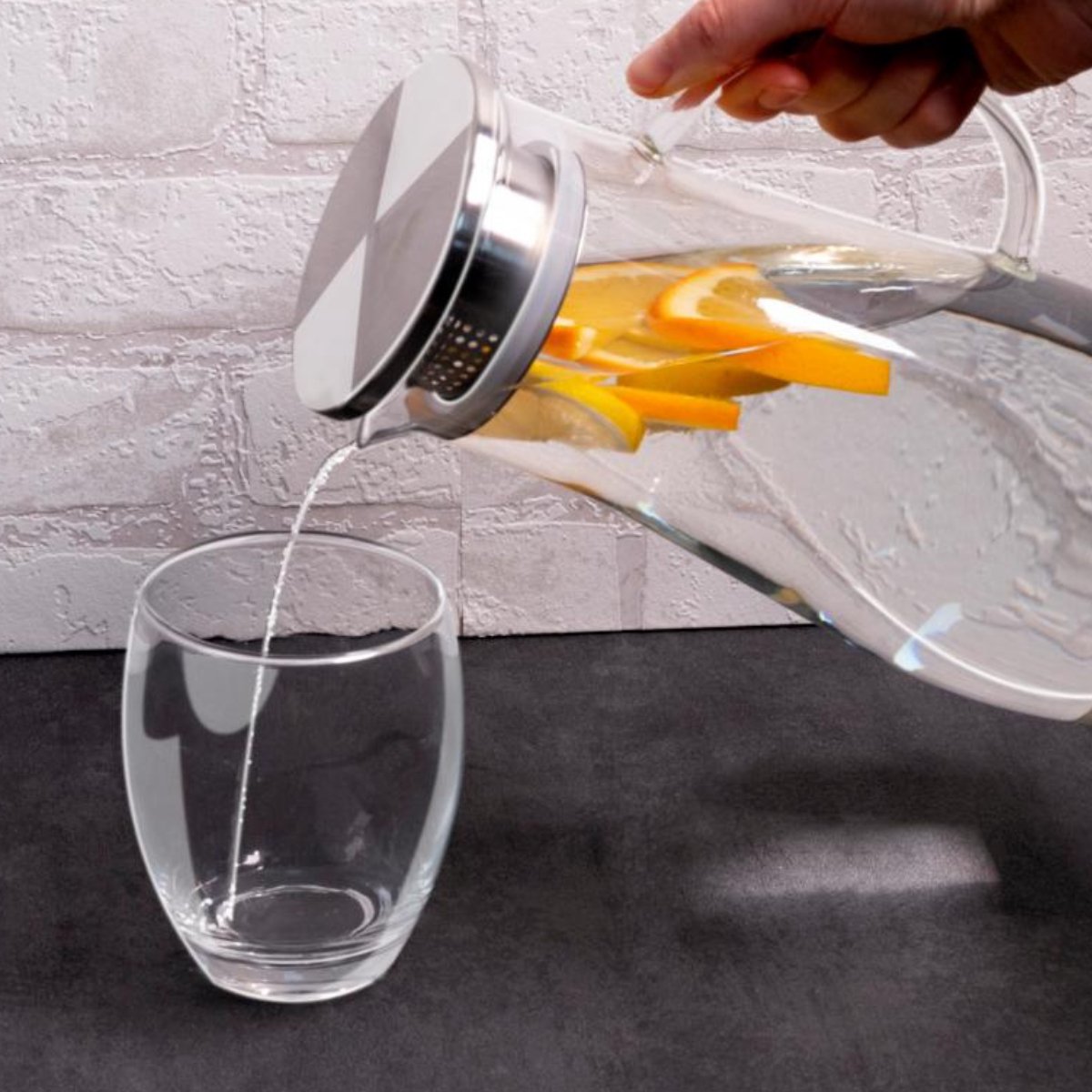 alpina Glazen Waterkan 1.4L - Schenkkan met RVS Deksel en Filter - Karaf van Borosilicaatglas - Transparante Kan voor Koude en Warme Dranken — cadeau in Koken & Dineren - foto 4