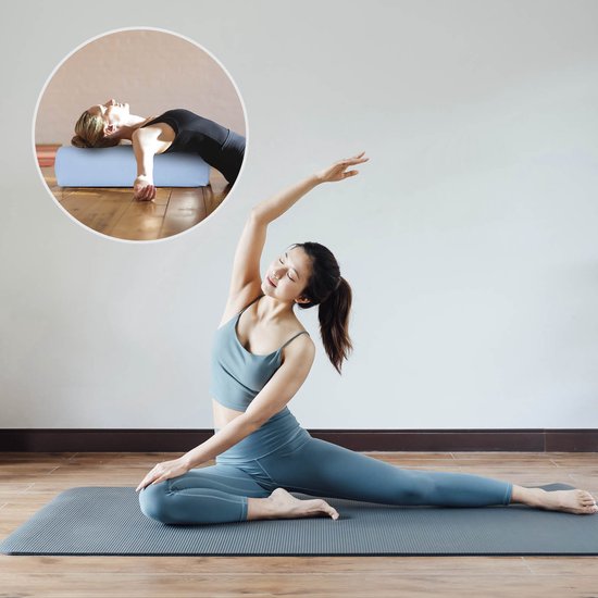 #DoYourYoga - Hoekig Yoga bolster - »Paravati« - Meditatiekussen met bio-organische Spelt vulling - L67 cm & diam.13 cm - lichtblauw van #DoYourYoga — afbeelding 5