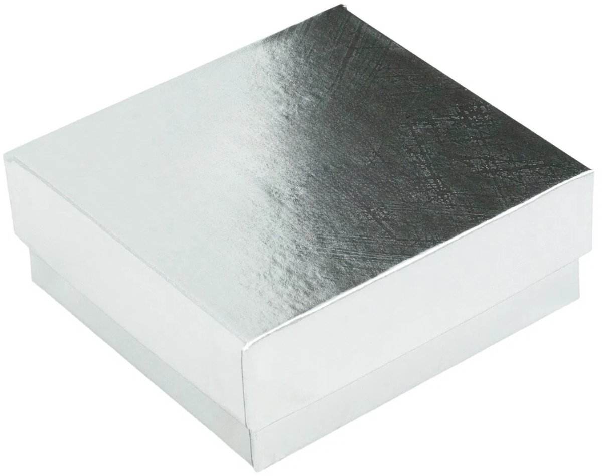 doosje in zilverkleur papier met strikje uit hard stevig karton, afsluitbaar kado cadeau doosje, doosje kadootje, verpakking doosje uit handgeschept karton, ring sieraad sieraden doosje bewaardoosje doosje in zilverkleur papier met strikje uit hard stevig karton, afsluitbaar kado cadeau doosje, doosje kadootje, verpakking doosje uit handgeschept karton, ring sieraad sieraden doosje bewaardoosje