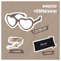 Inhoud verpakking: groene hartvormige zonnebril, beige elastiek en zwart hoesje.