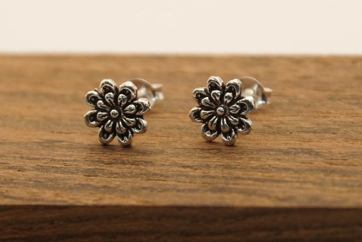 Sterling zilveren oorknopjes bloemen - bloemen oorbellen van 925 zilver - oorbellen bloemetjes van 925 zilver - dames oorknopjes kleine bloemen - oorknoppen bloem van zilver - sterling zilveren oorknoppen klein bloemen