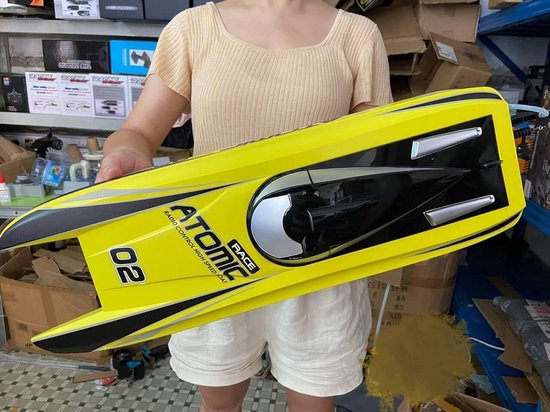 Grote Elektrische RC Raceboot tot 65 km/u met Borstelloze Motor voor Heren en Jongens — afbeelding 4