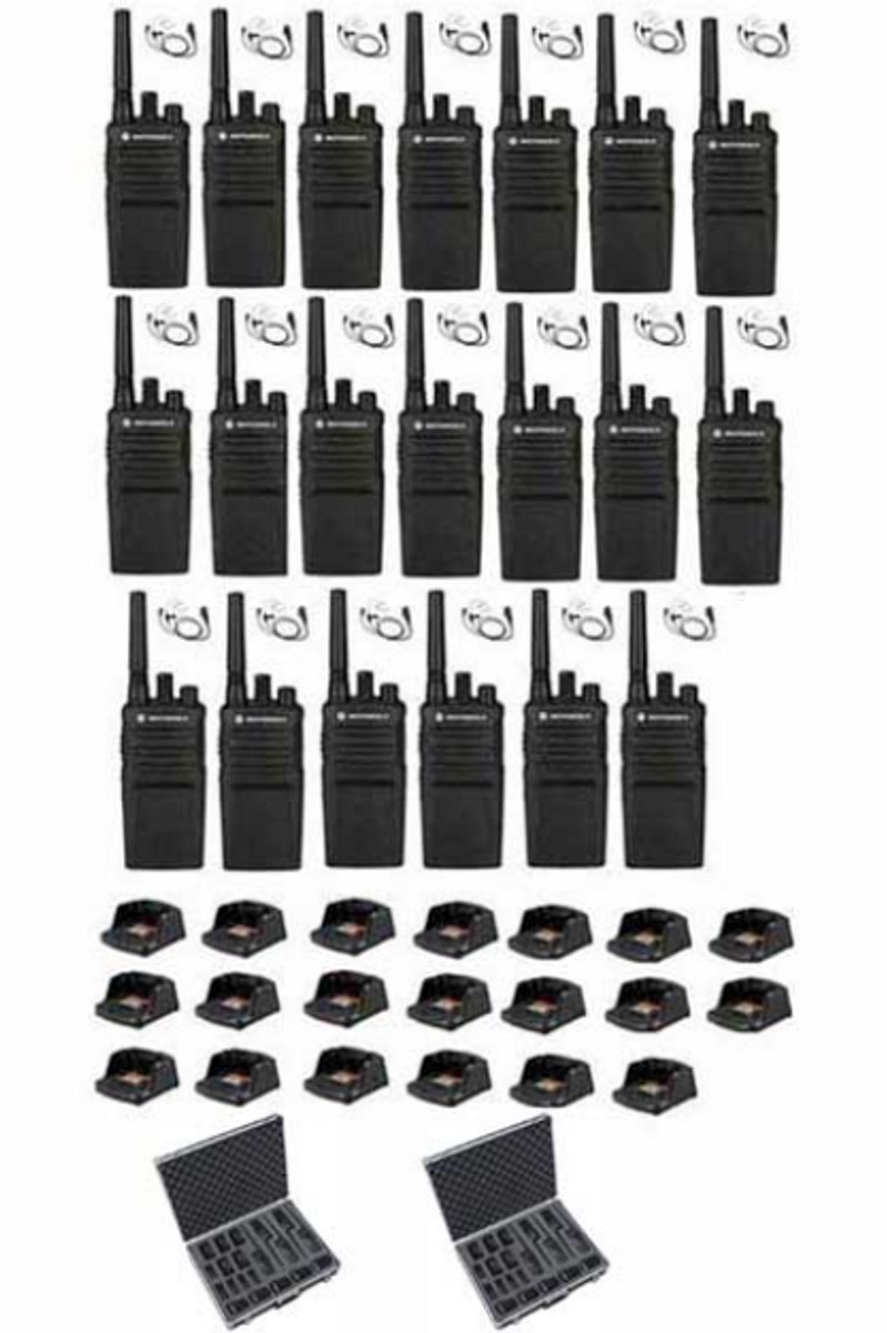 Set van 20 Motorola XT420 UHF IP55 PMR446 Portofoon met laders beveiliging oortje en koffer