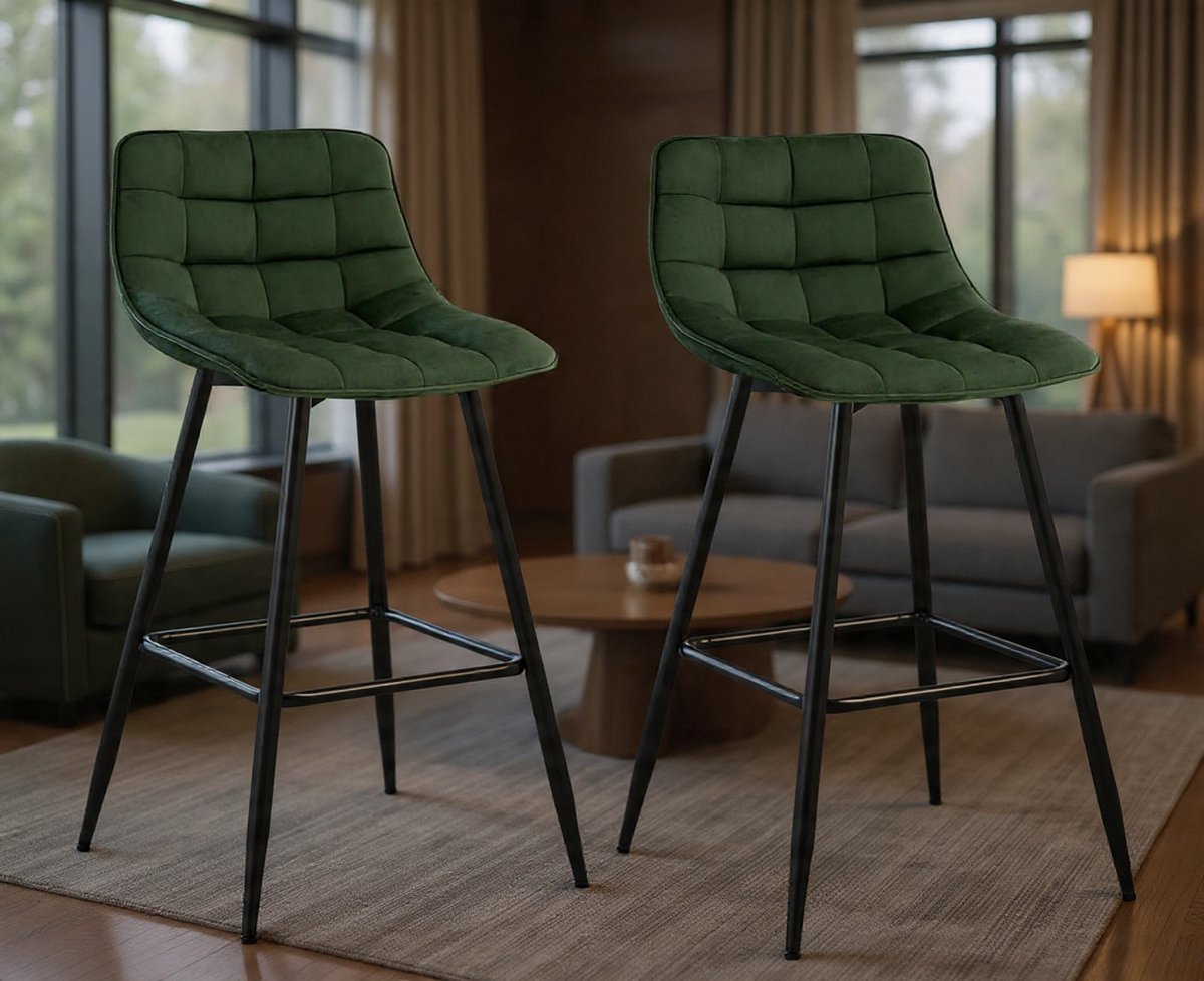 Luxe Donkergroene Barkrukken Set van 2 – Stabiele Metalen Poten – Fluwelen Zitting met Rugleuning en Voetensteun – Moderne Keuken- en Barstoelen-Casa Serena – Afmetingen op aanvraag – Casa Dorada