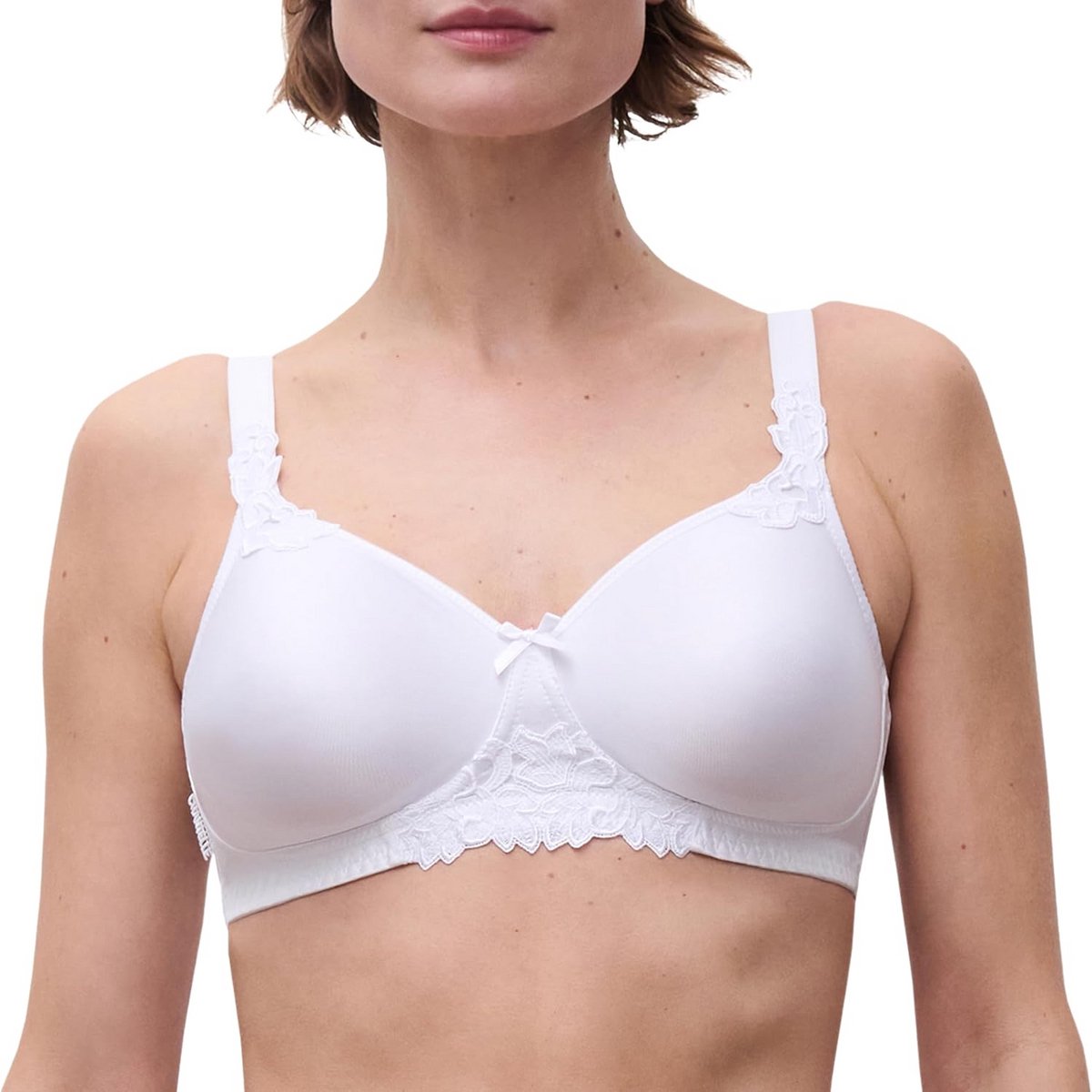 Comfortabele voorgevormde beugelbh met elegante details