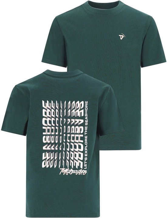Donkergroen T-shirt met klein logo op de borst en witte tekst op de rug.
