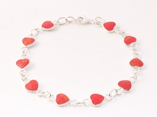 Zilveren hartjes armband met rode koraal steen