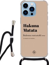 Casimoda® hoesje met koord - Geschikt voor iPhone 13 Pro - Hakuna Matata - Afneembaar koord - Siliconen/TPU - Bruin/beige