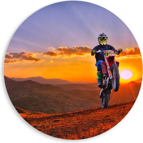 WallClassics - Plaque en Mousse PVC Cercle Mural - Motocycliste au Paysage de Montagne avec Soleil - 80x80 cm Photo sur Cercle Mural (avec système d'accrochage)